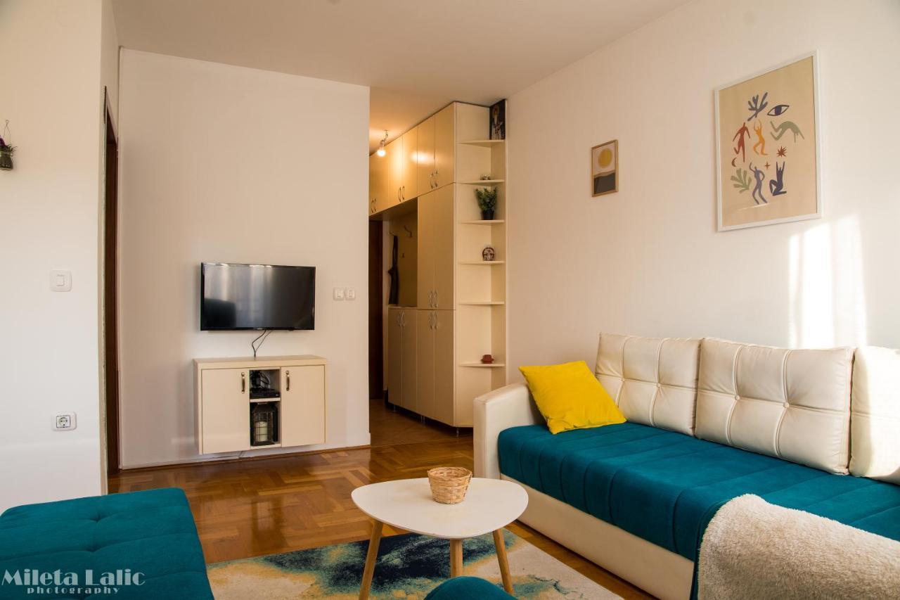 Sunny 412 Apartment Podgorica Buitenkant foto
